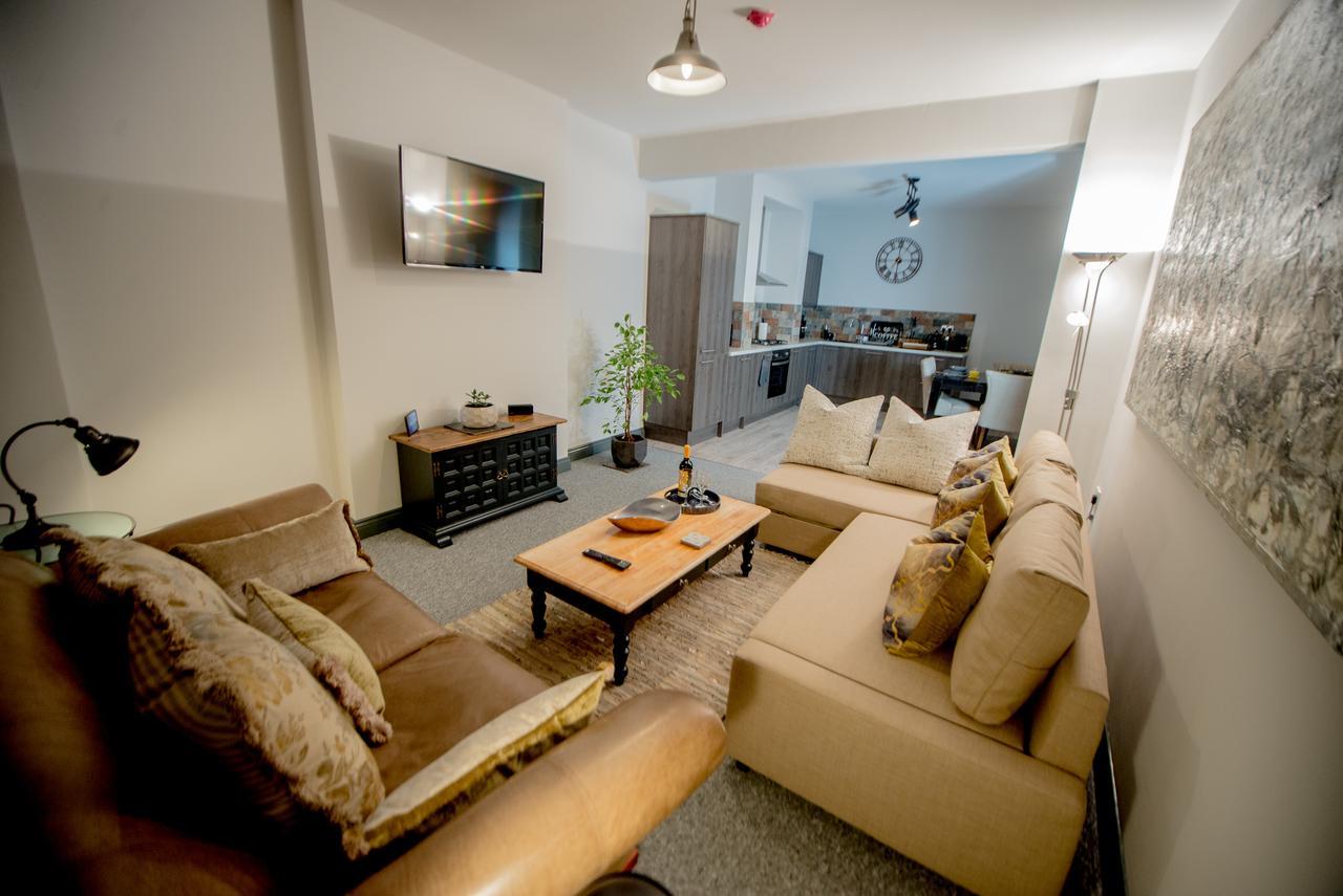 Barnston House - Heswall - Spacious Homely Holiday Home By Rework Accommodation Bagian luar foto