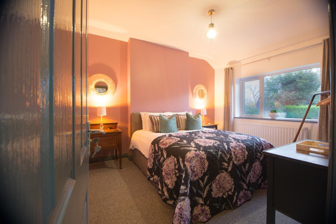Barnston House - Heswall - Spacious Homely Holiday Home By Rework Accommodation Bagian luar foto